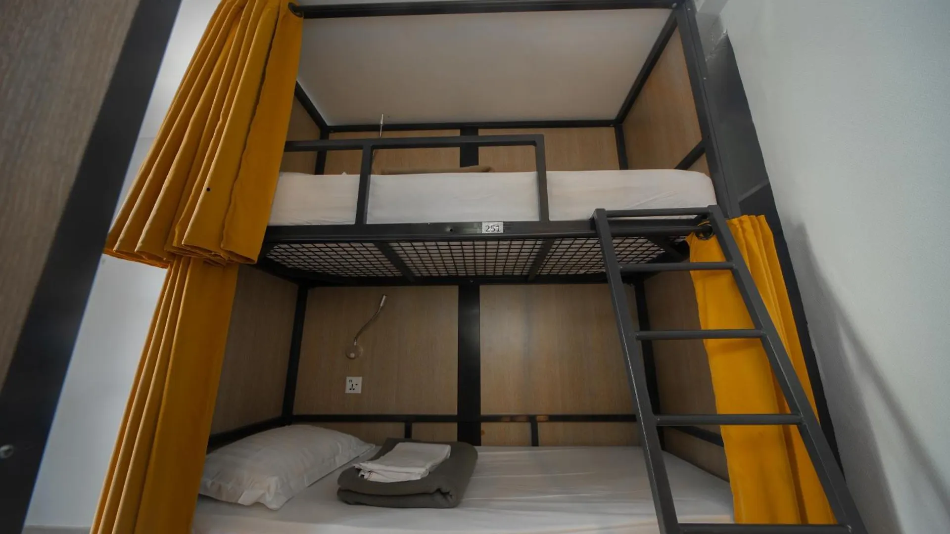 City Inn Paris Hostel
