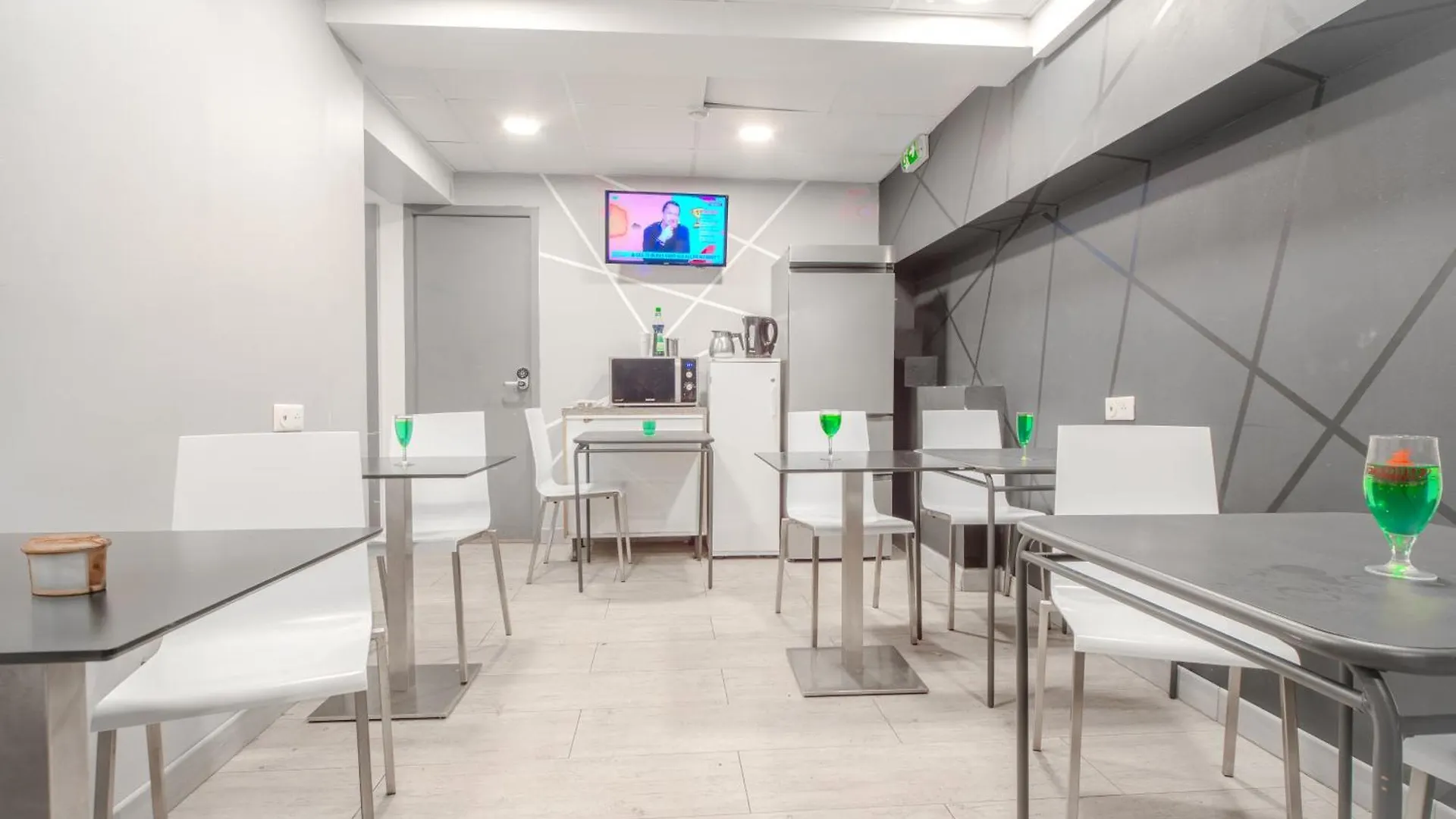 אכסניה City Inn Paris פריז
